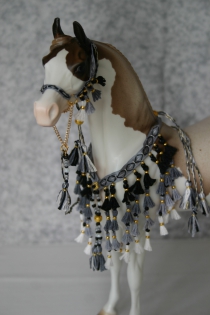 Modelhorse Arabian Halfter 17